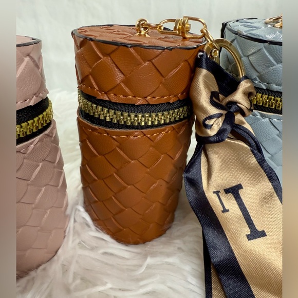 Woven‎ Bucket Bag Charm with Scarf Accent - Picture 8 of 9